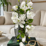 گل و گلدان مگنولیا کد ۵۵۸۹